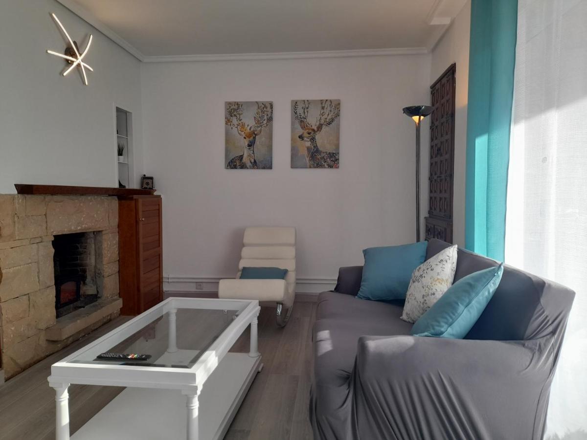 Toki-Goxo Apartment Ескарай Екстериор снимка