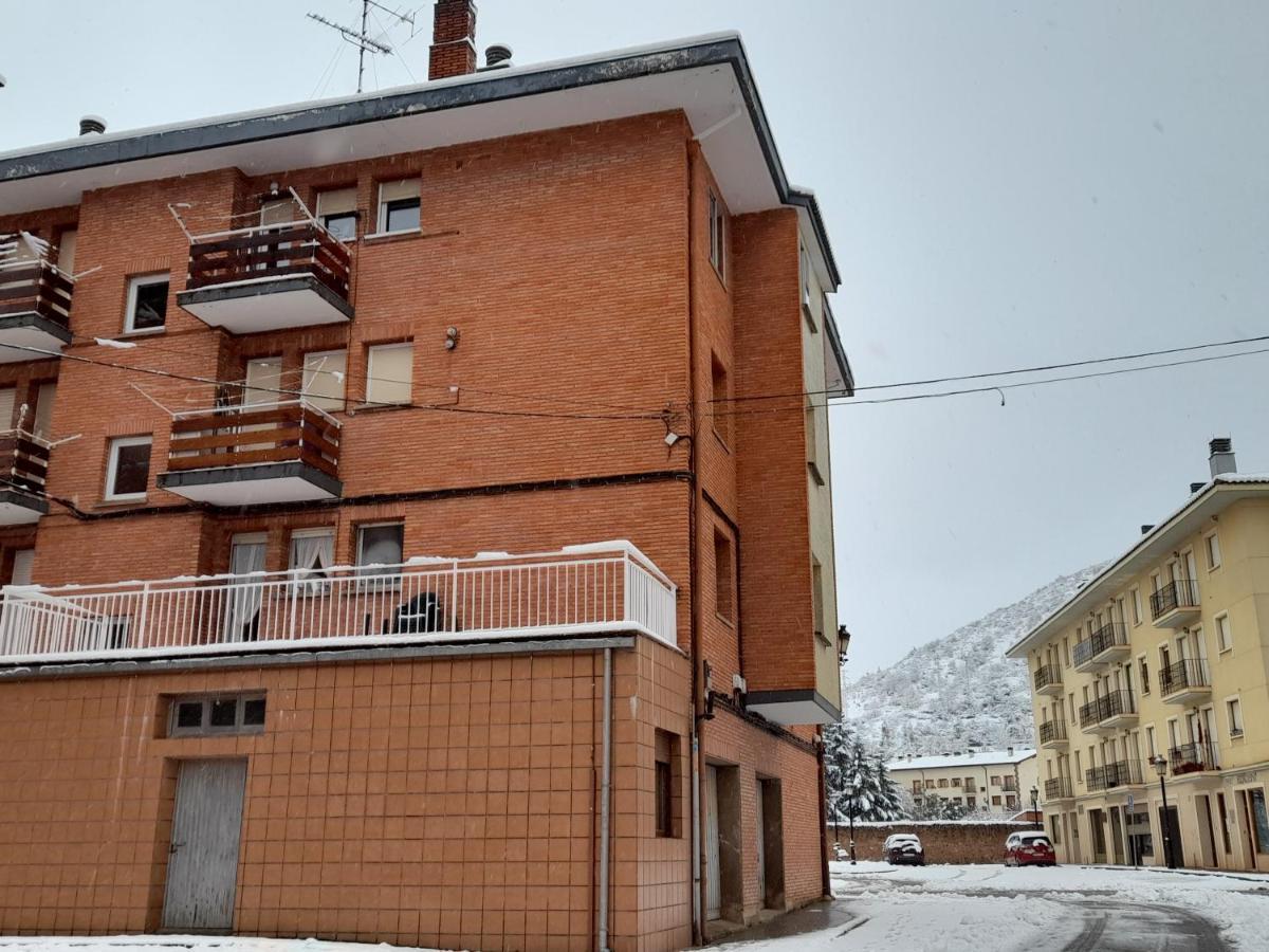 Toki-Goxo Apartment Ескарай Екстериор снимка